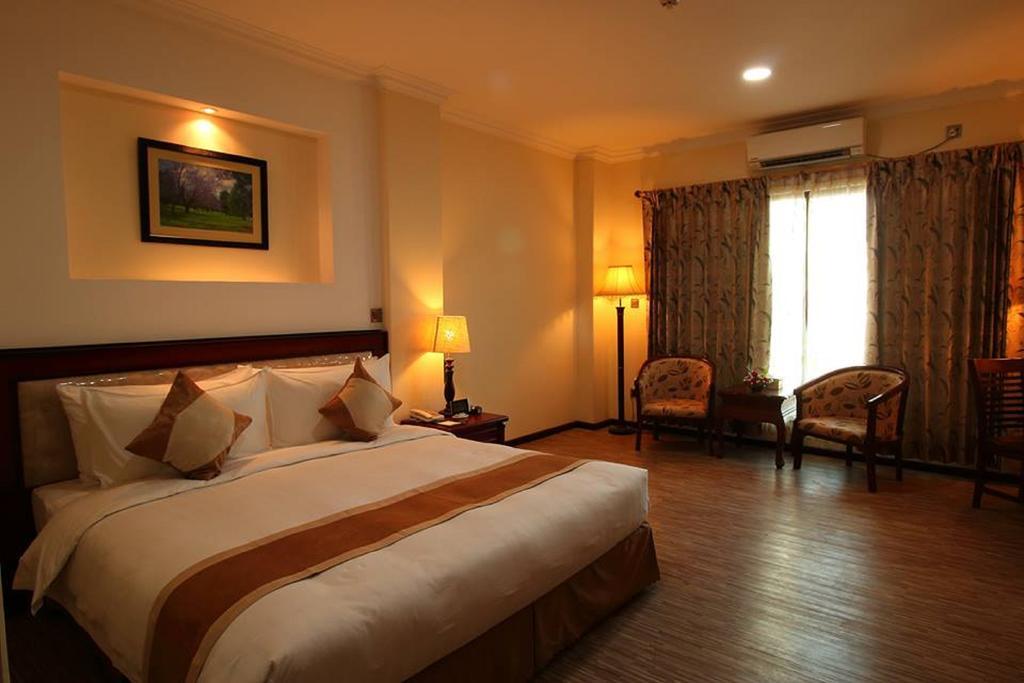 วิกทอเรีย พาเลซ โฮเทล Hotel มัณฑะเลย์ ภายนอก รูปภาพ