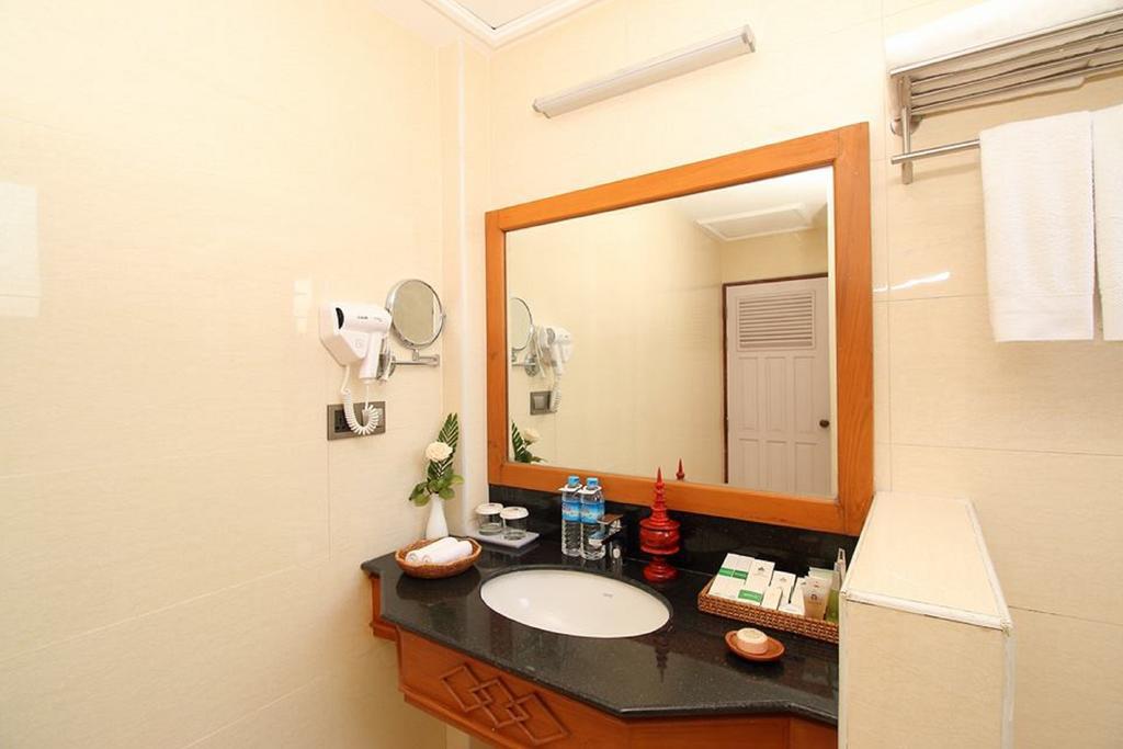 วิกทอเรีย พาเลซ โฮเทล Hotel มัณฑะเลย์ ภายนอก รูปภาพ