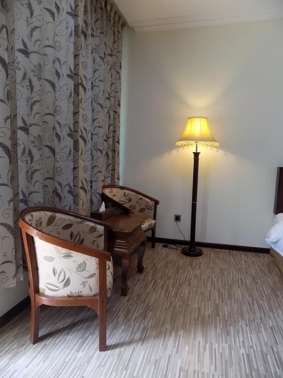 วิกทอเรีย พาเลซ โฮเทล Hotel มัณฑะเลย์ ภายนอก รูปภาพ